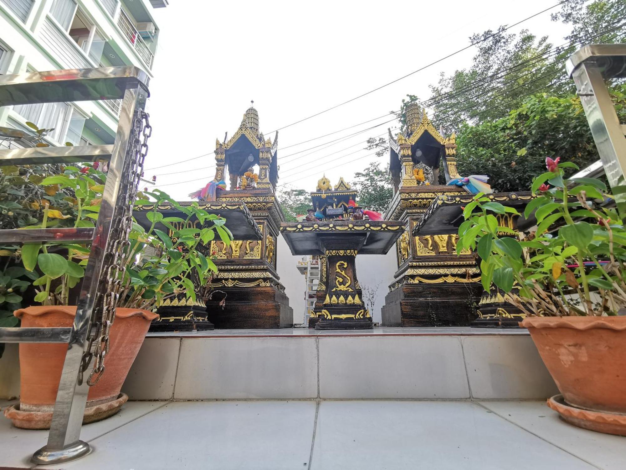 Lanting Patong Exterior foto