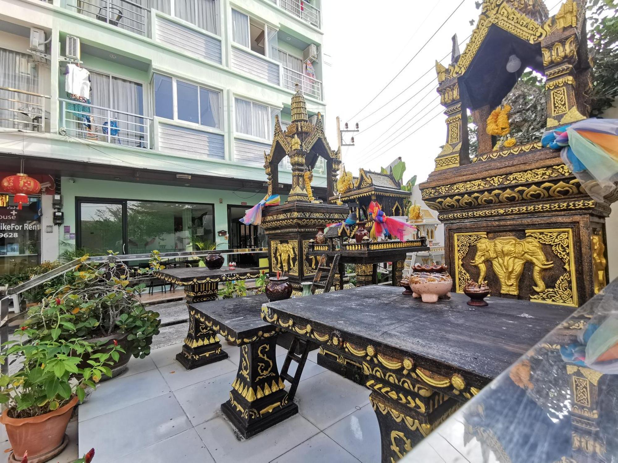 Lanting Patong Exterior foto