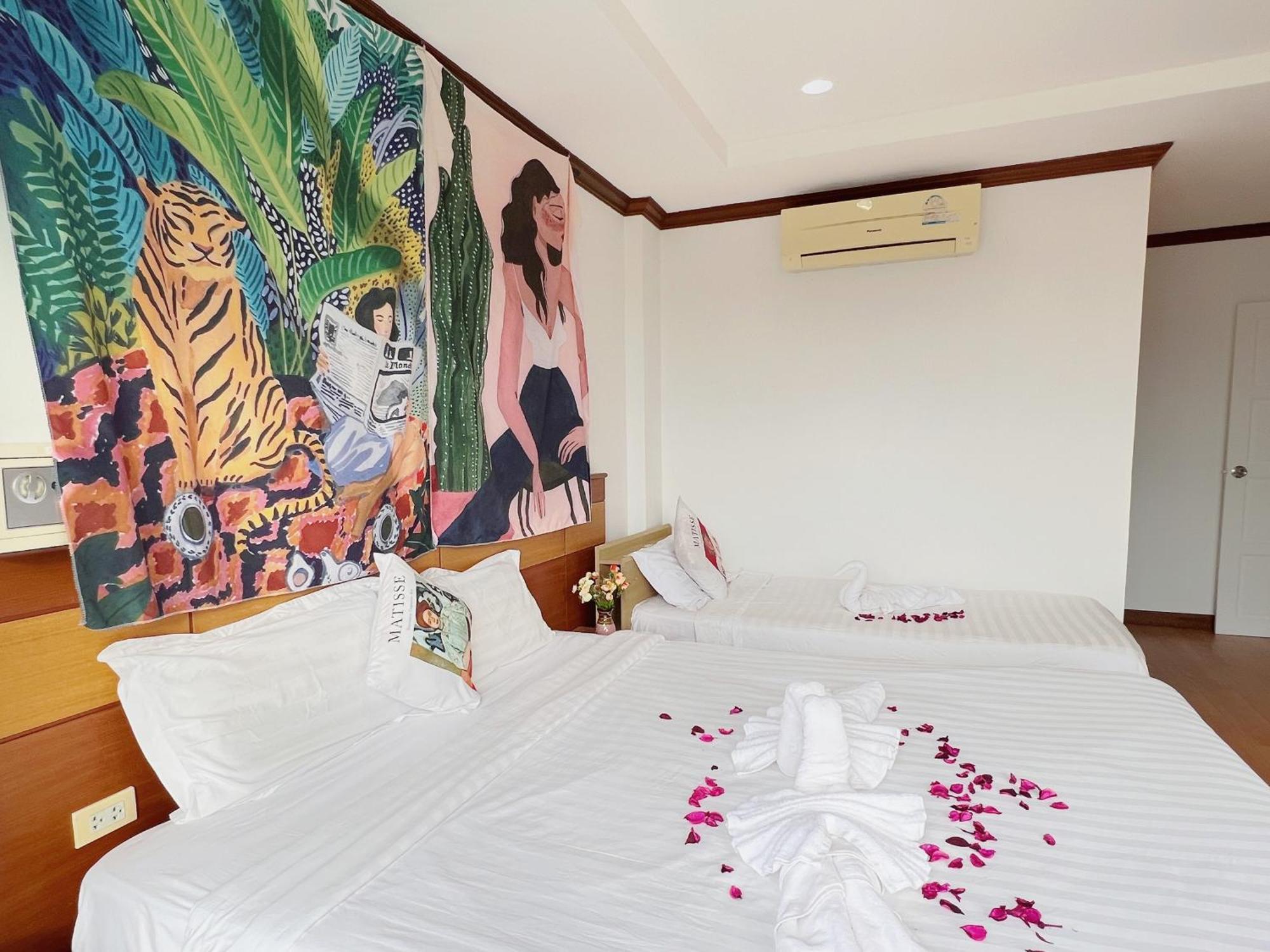 Lanting Patong Exterior foto