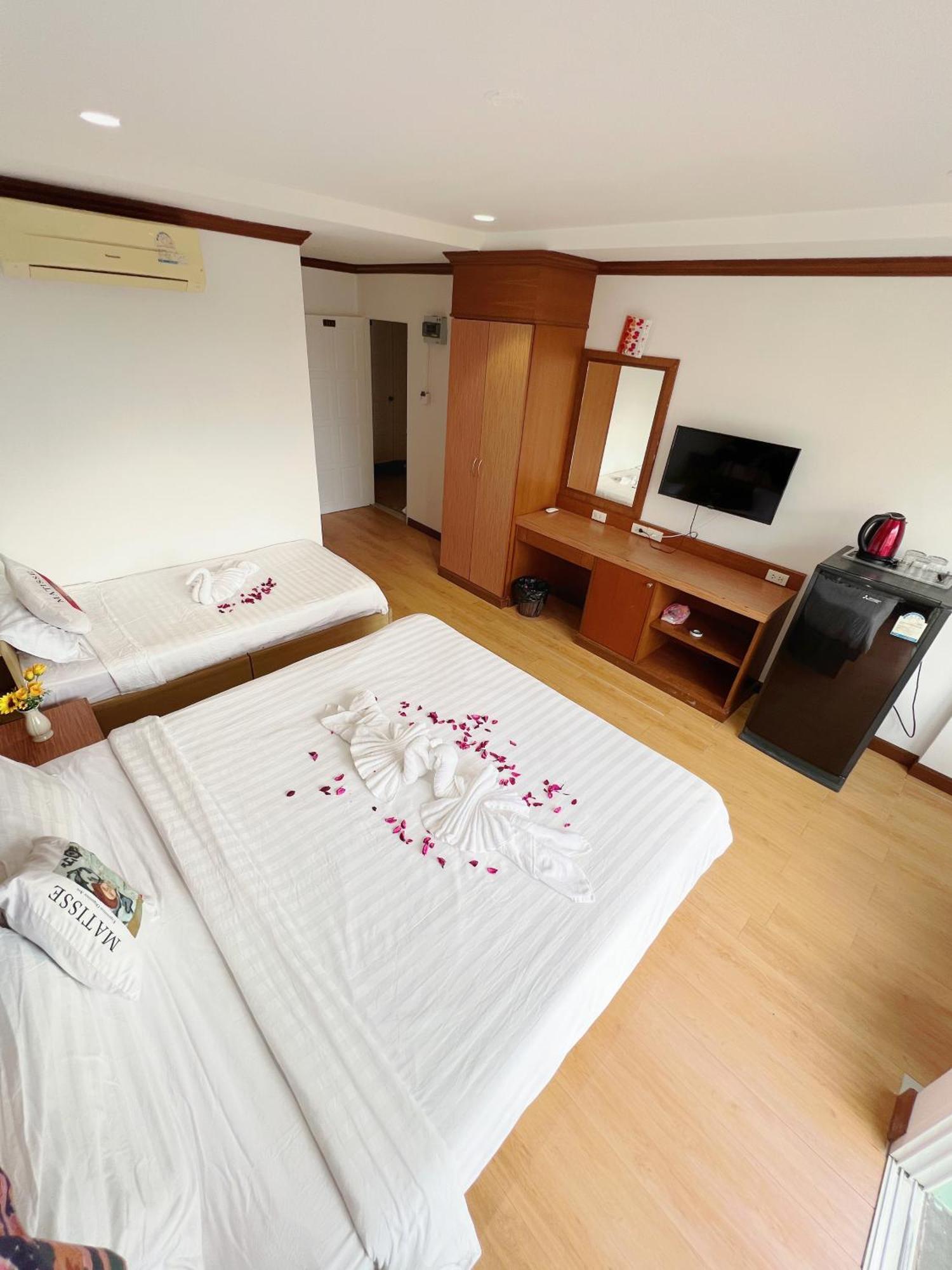Lanting Patong Exterior foto