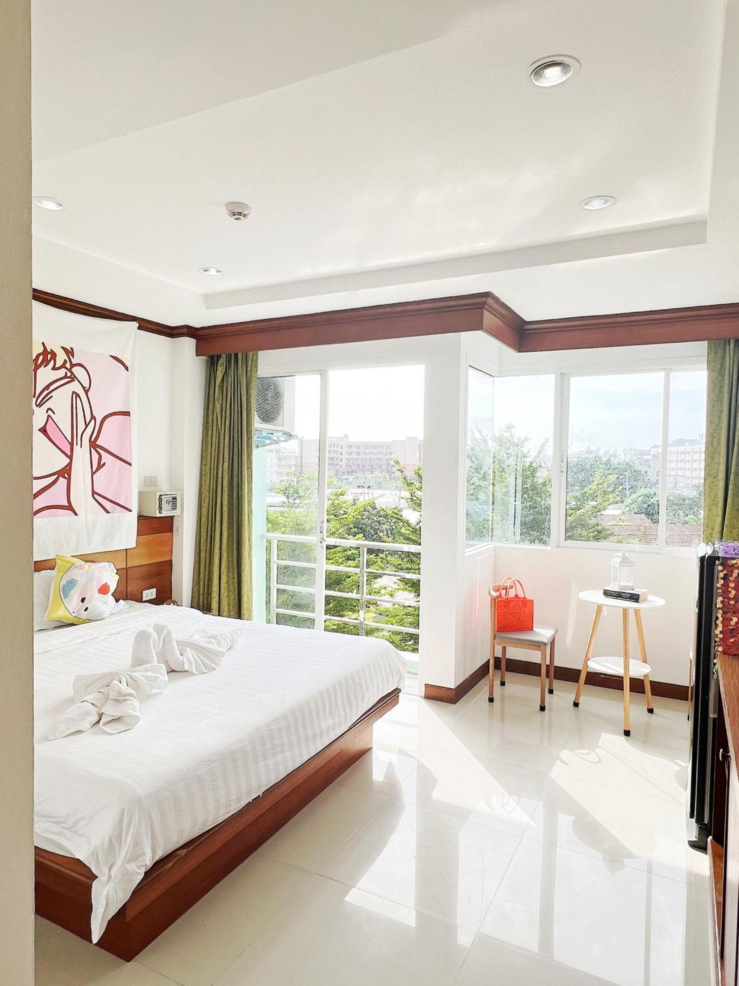 Lanting Patong Exterior foto
